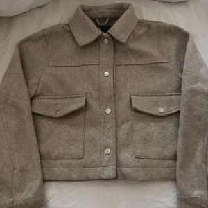 Zara kappa - Säljer denna zara kappa som ej kommer till användning. Storlek s 200kr