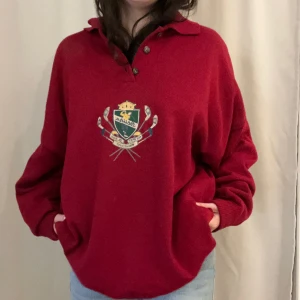 Windstopper sweater - Windstopper sweater, har typ vindjacka material på insidan❣️snygg tryck på framsidan! 