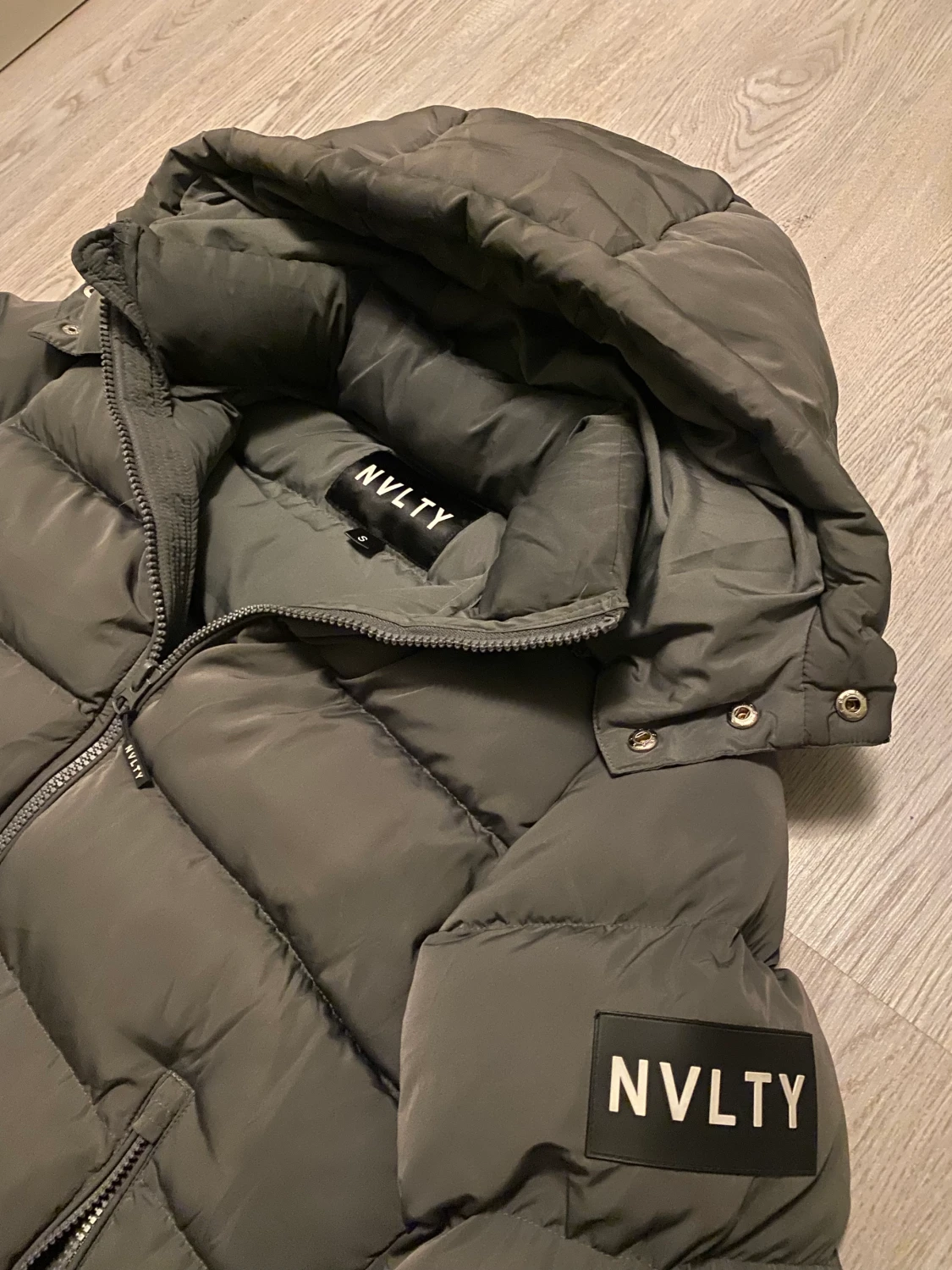 Grå Nvlty Jacka - 90