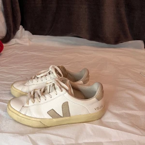 VEJA sneakers  - Veja sneakers size 40
