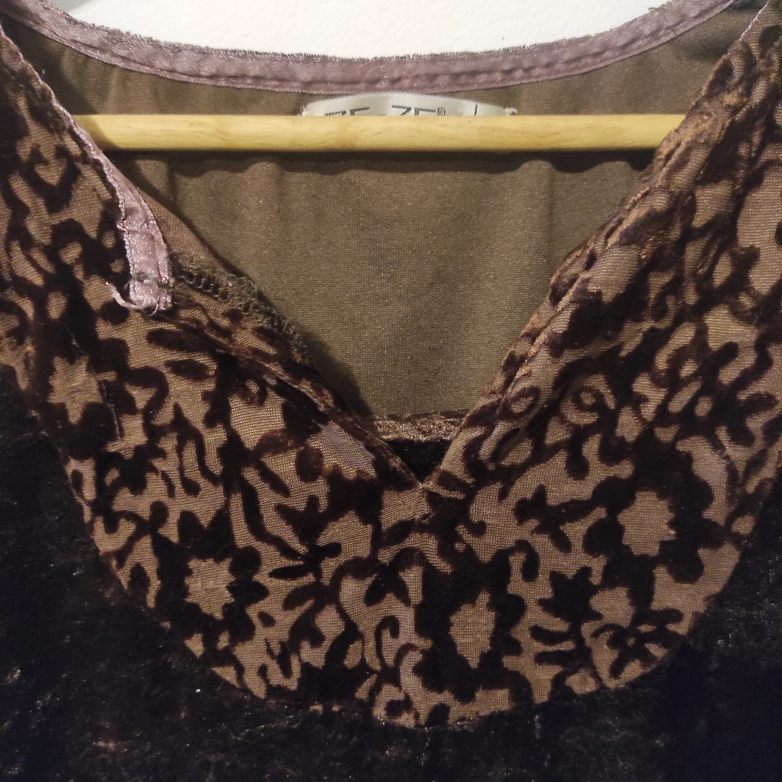 Brun sammet tröja - 90