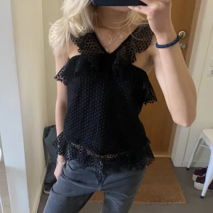 Topp - Såå fin topp från linn ahlborgs kollektion med Nakd, sparsamt använd och är i toppenskick🥰