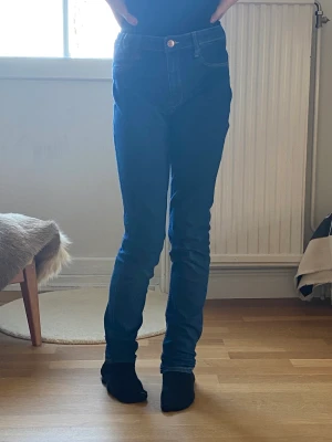 Barn jeans - Mörkblå jeans för barn