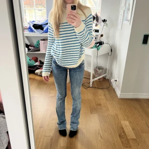 Zara tröja - Säljer min superfina stickade tröja från zara som inte säljs längre💕💕 