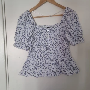 Söt topp - Från kappahl. Aldrig använd. Storlek S