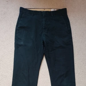 Holly & Whyte chinos - Chinos från NN07 (No Nationality), ej defekta, marinmörkblå.