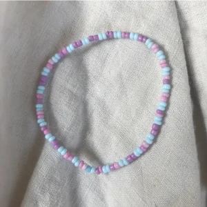 Armband - Säljer detta supersöta armbandet,handgjort (inte av mig)💕