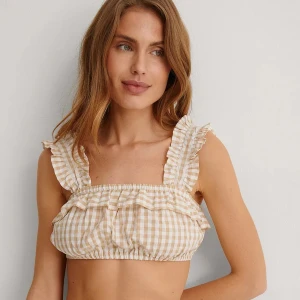 Ekologisk grop-topp  - 100 % bomull    Oanvänd Crop - topp perfekt för varma sommardagar