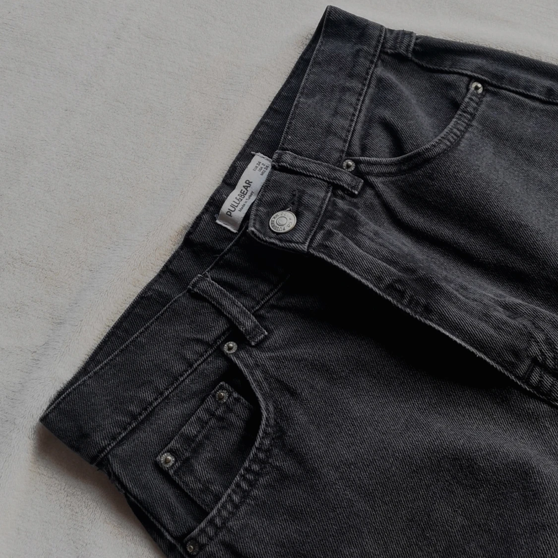 Pull&Bear Black Mom Jeans Denim - 90