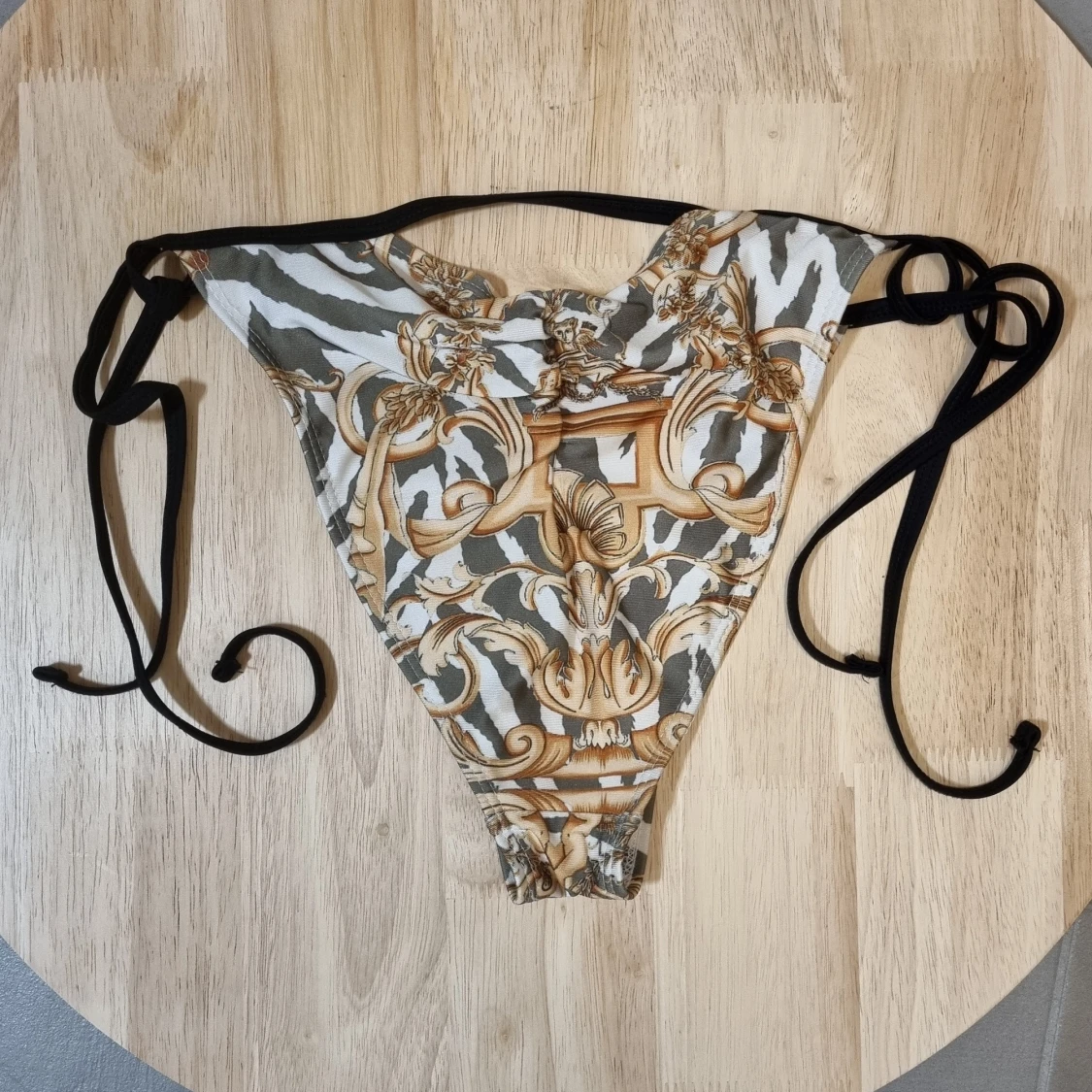 Bikini - 2-del  - 91