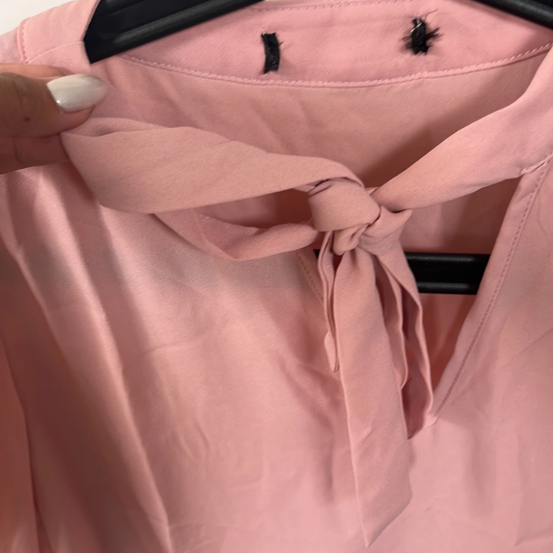 Rosa blus med knyte därfram - 91