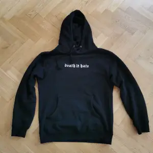 Selling a limited edition hoodie with logos in very good condition.  The color has not been lost, it has not been worn much.  Possible exchange with your extra payment for interesting things M size (arcteryx tnf stone island...) Shoes 44-45🙌