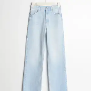 Säljer mina Idun jeans pga att har en annan storlek nu. Ljusblå jeans. Storlek 36. Lånade bilder 