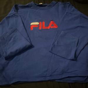 Vintage fila tröja, mycket bra skicka&  passar allihopa!