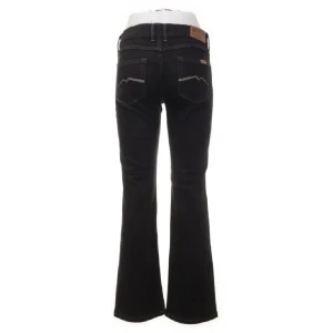 Mustang jeans  - Köpte de från sellpy, inga fel på jeansen. De var för små och för korta på mig.