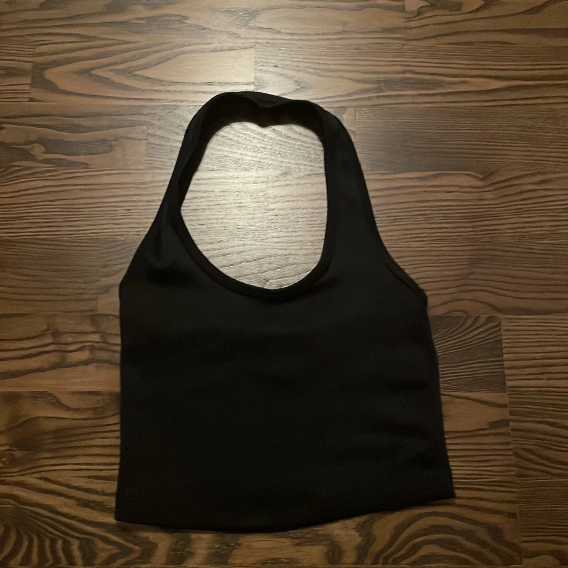 Svart halterneck top