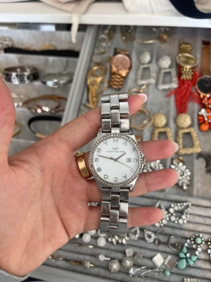 Marc jacobs klocka - Silver marc jacobs klocka 