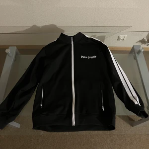 Palm Angels - Palm Angels zipup, använd fåtal gånger Storlek M, passar även S Pris kan diskuteras!