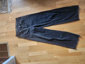 Bikbok jens svarta - Bikbok jens svarta