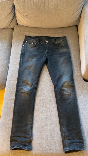 Nudie jeans  - Riktigt feta nudie jeans. Knappt använda. Skriv för fler bilder eller funderingar!