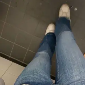 Hög midja jeans