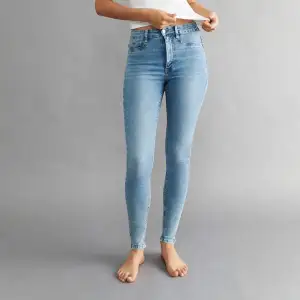 Nya jeans från Ginatricot i storlek XS. Kvar prislappar. 