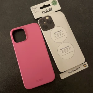 Skal - Skal ifrån holdit som har ett litet märke uppe i vänstra hörnet 