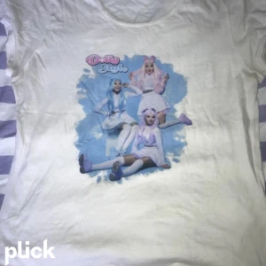 Dolly Style topp - Superfin DS topp, storlek S💕 Köparen står för frakten, jag står ej för postens slarv💜