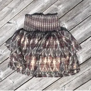 Fin kjol från Sofie Schnoor i jättebra skick. Skriv för fler bilder