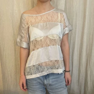 Festtopp - Så fin topp! Är i storlek 40 men sitter som S