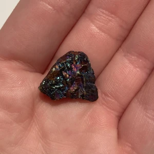 Kristall - Bornit - Kristallen Bornit. Betalning sker via swish🥰