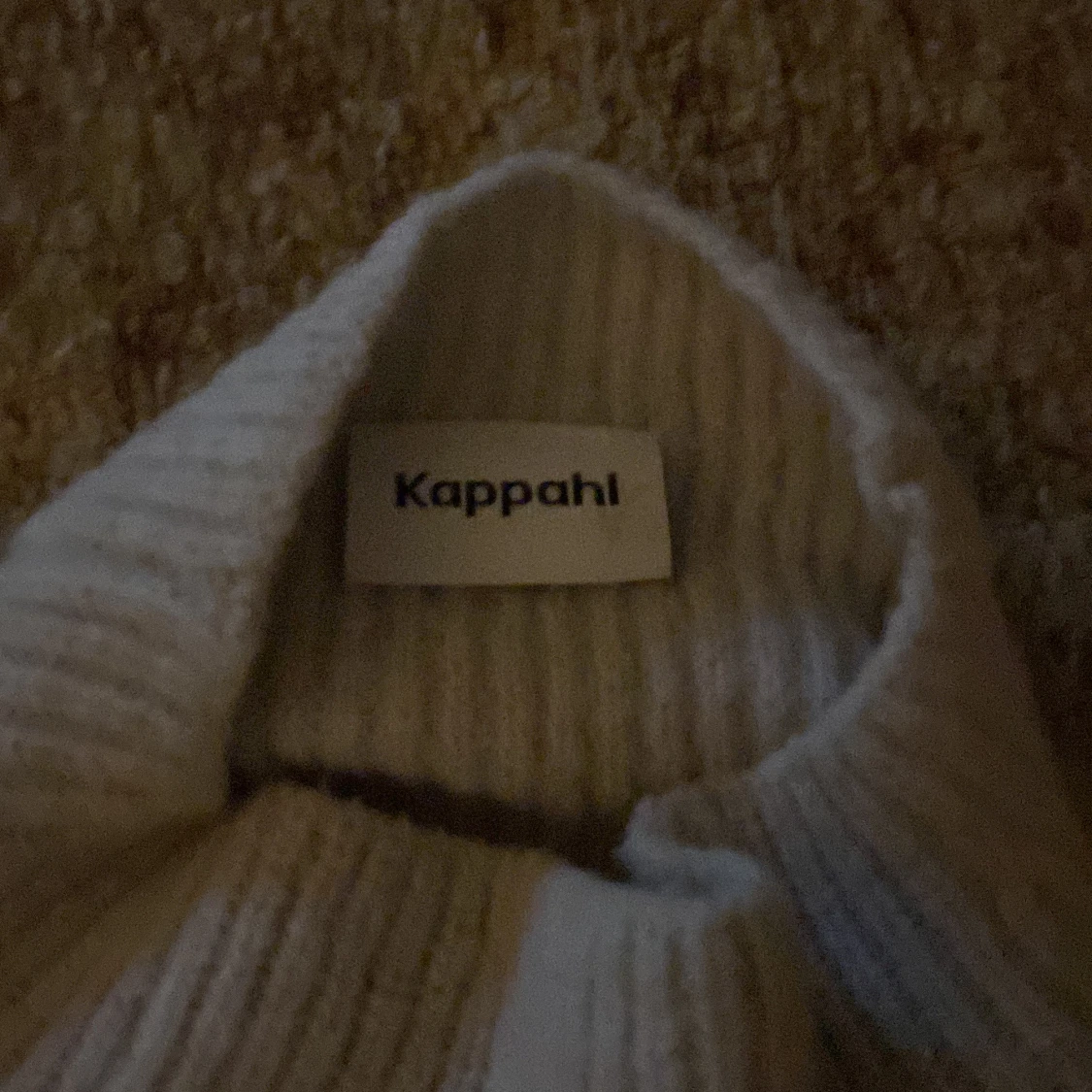 Stickad tröja  - 91