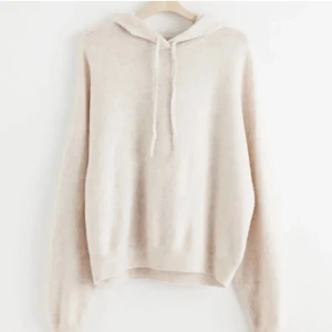 lindex tröja - lindex tröja som var slutsålt i halv år mysig och skön men använder tyvärr inte den