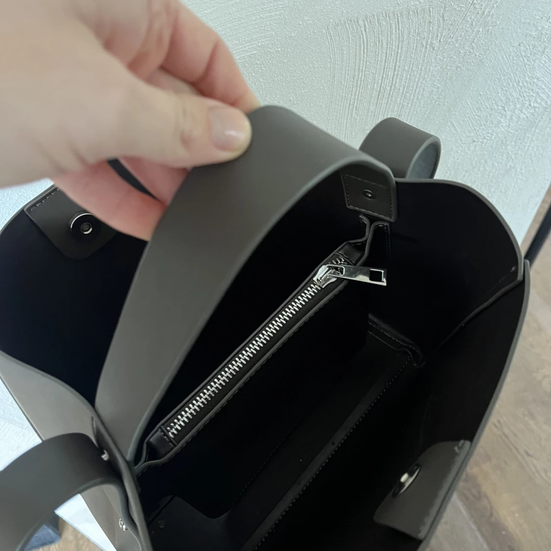 Väska, väldigt rymlig! - 91