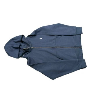 Ralph lauren zip up mörkblå/navyblue - Hej jag säljer min ralph lauren zip up mörkblå bara använda 2 gånger max. Jag säljer den så billigt för att det är en rep om ni är intresserade skriv. 😊