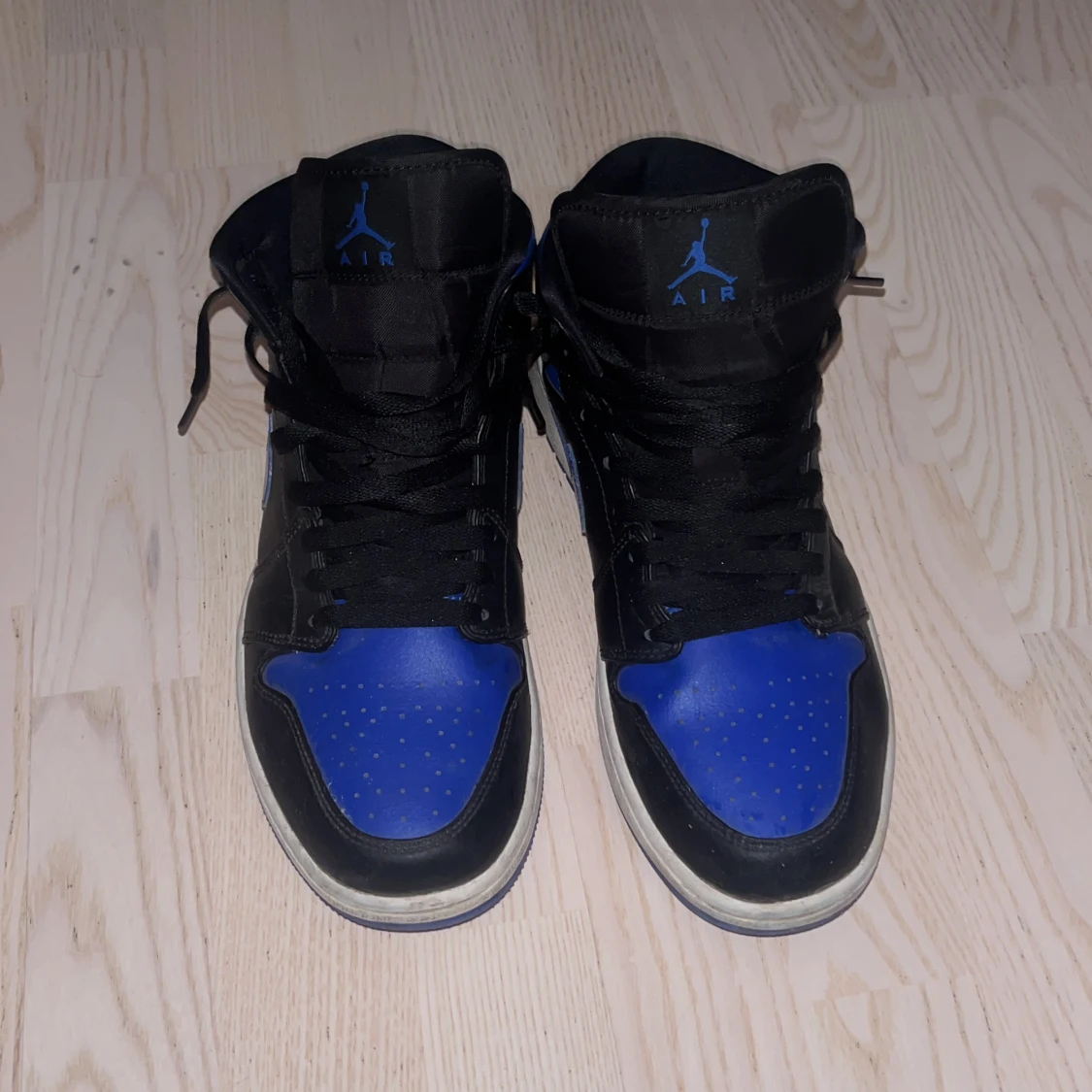 Jordan 1 black hypet royal