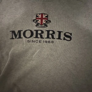 Morris tröja  - Hej säljer min morris kofta/tröja. Den är i bra skick knappt använd. Pris kan diskuteras 