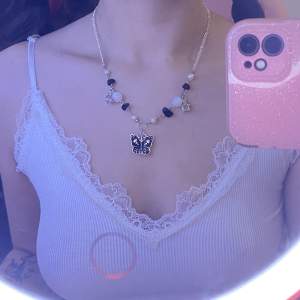 ⋆˙⟡ ♡ ☁️handgjort halsband gjort av mig i rostfritt stål☁️ ♡ ⟡˙ ⋆ +frakt. alltid rengjort innan det skickas iväg. mer info i dm.