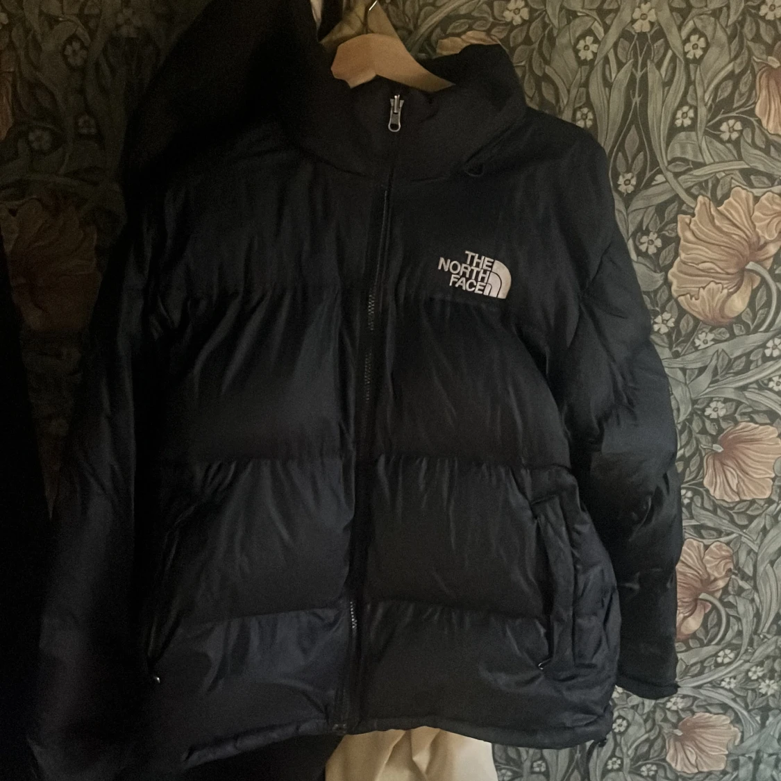 North face retro nuptse puffer jacket - 90