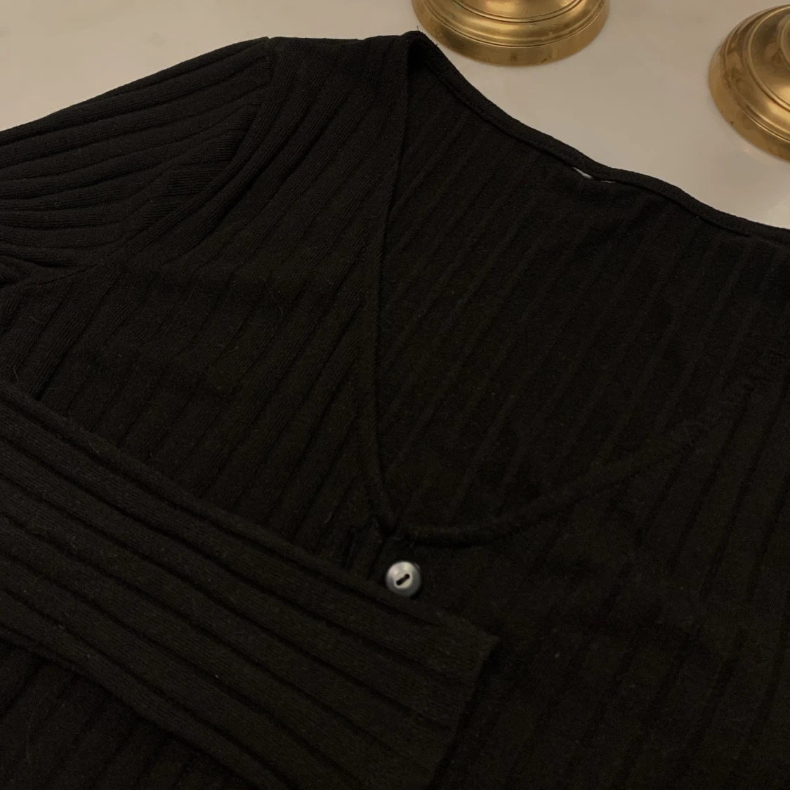 Svart ribbad kofta  - 90