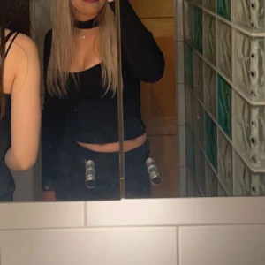 Topp - Säljer denna topp från gina, använd en gång❤️ helt slutsåld!