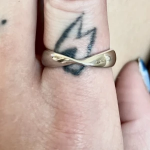 Ring rostfritt stål - En till ring i rostfritt stål som tyvärr inte kommer till användning💕