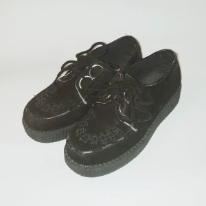 Platform skor - Strlk 37, slitna, se bild