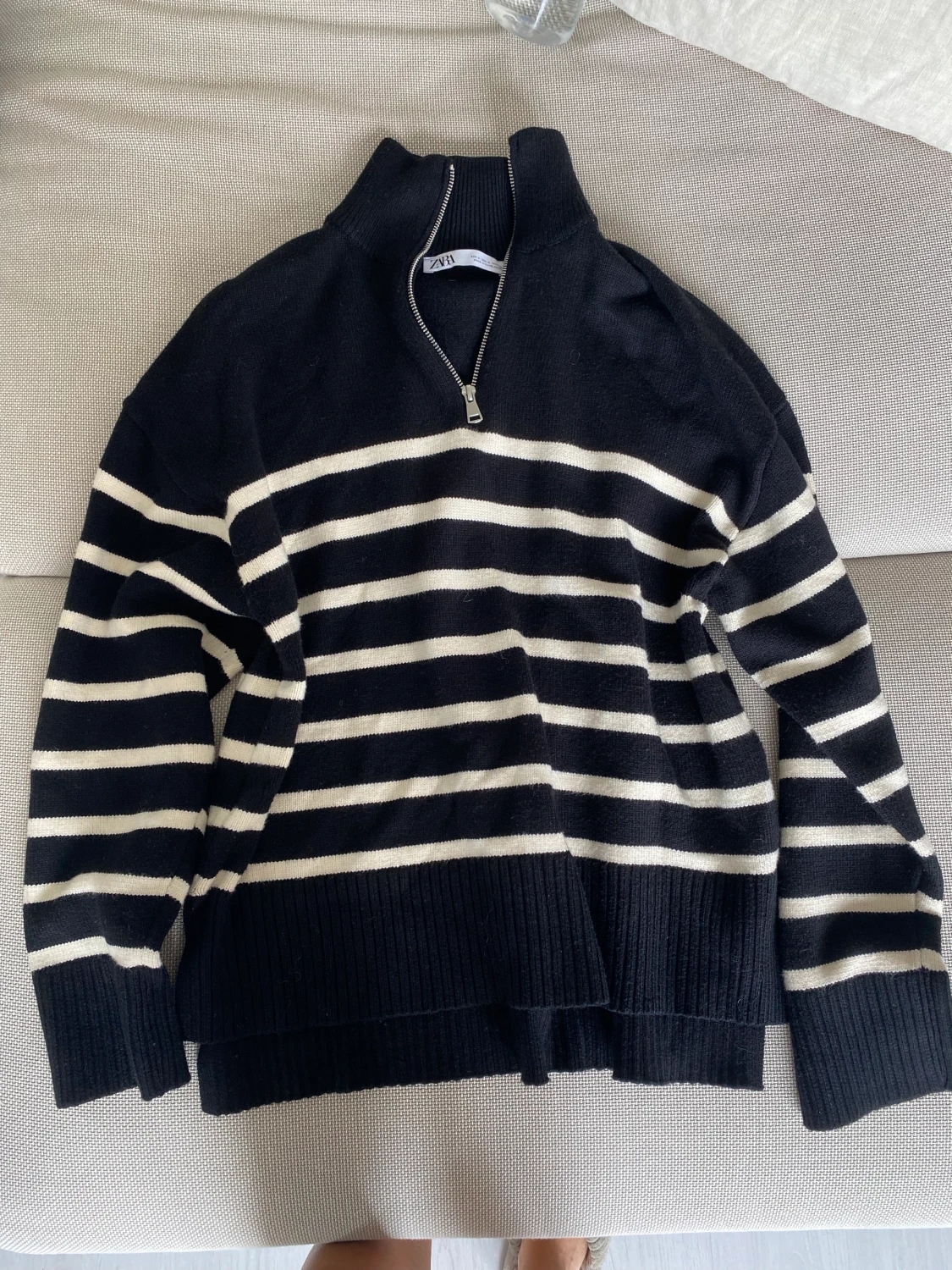 Randig tröja från zara  - 90