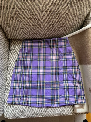 Brandy Melville Cara skirt  - Cara skirt från Brandy Melville. Står S men passar XS. 