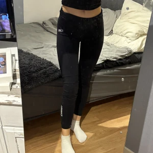 träningstights ICIW - träningstights från ICIW storlek S, för långa på mig som är 1,63 💕