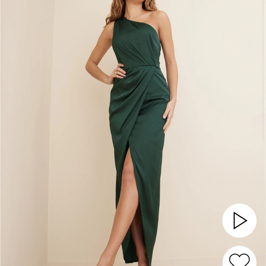 Mörkgrön långklänning