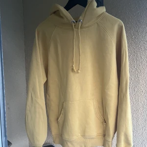 Hoodie - BikBoks populära mega hoodie💛