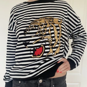 Randig tröja - Så fin! Perfekt till vardag!