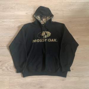 Vintage Mossy Oak hoodie i storlek L